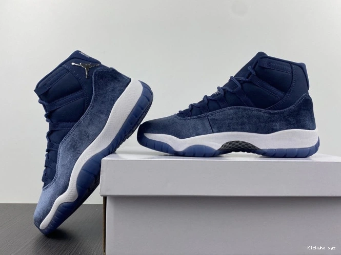 11 MIDNIGHT WMNS JORDAN NAVY AR0715-441 VELVET AIR 0527